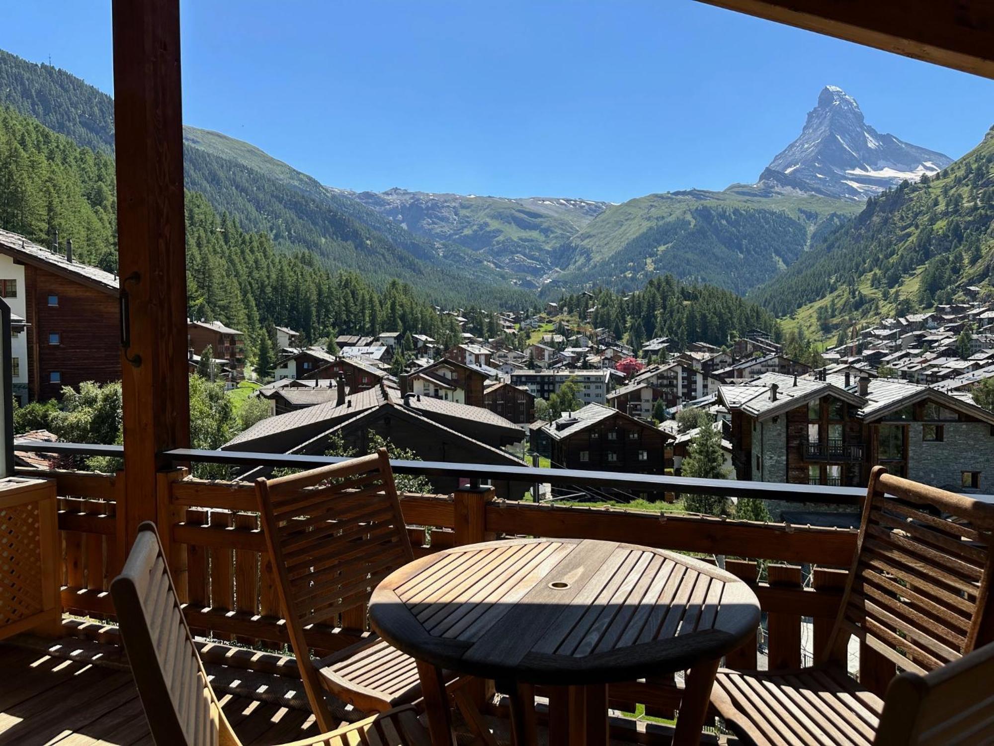 Luxury Chalets & Apartments By Mountain Exposure Цермат Екстериор снимка